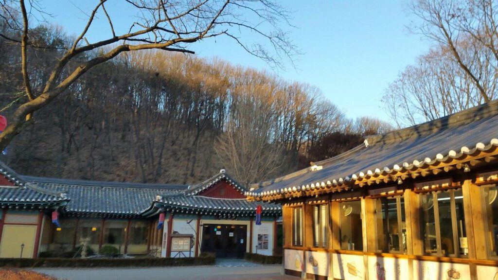 Tempat yang Harus Dikunjungi di Korea 